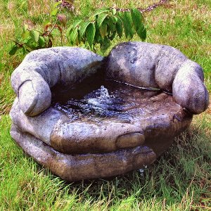 cupped-hands-fountain-01-600